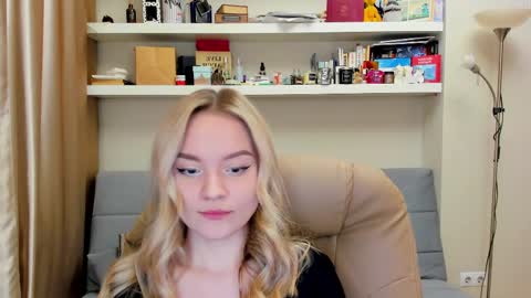 Snapshot of kara_smith_ chatting on March 10, 2025, 2:17 am Kara. Off from 15th till 24th of December online show from March 10, 2025, 2:17 am