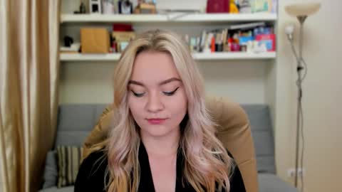 Snapshot of kara_smith_ chatting on September 12, 2025, 10:10 pm Kara. Off from 15th till 24th of December online show from September 12, 2025, 10:10 pm