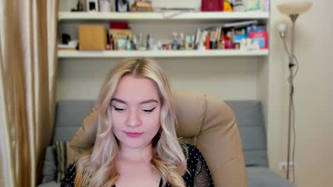 Snapshot of kara_smith_ chatting on September 13, 2025, 9:58 pm Kara. Off from 15th till 24th of December online show from September 13, 2025, 9:58 pm