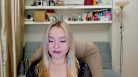 Snapshot of kara_smith_ chatting on September 18, 2025, 10:12 pm Kara. Off from 15th till 24th of December online show from September 18, 2025, 10:12 pm