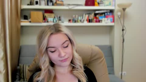 Kara. Off from 15th till 24th of December online show from October 18, 2025, 10:21 pm