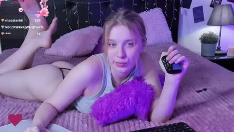 Snapshot of karambamoon chatting on February 9, 2025, 2:38 am Lera online show from February 9, 2025, 2:38 am