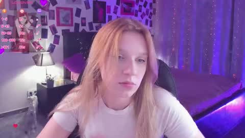 Snapshot of karambamoon chatting on October 23, 2025, 9:02 pm Lera online show from October 23, 2025, 9:02 pm