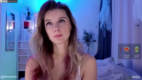 Julia online show from November 1, 2025, 9:39 pm