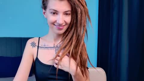 Kara online show from October 28, 2025, 8:33 pm