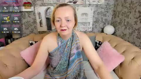 Snapshot of karen_villis chatting on November 13, 2025, 9:19 am Karen online show from November 13, 2025, 9:19 am