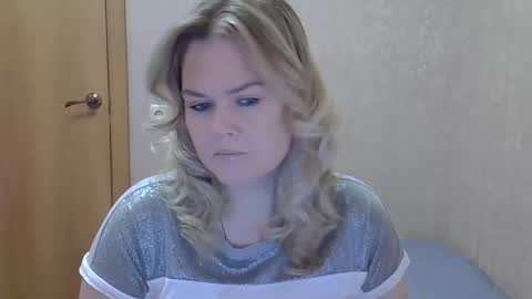 karennelsonx online show from October 30, 2025, 9:00 am