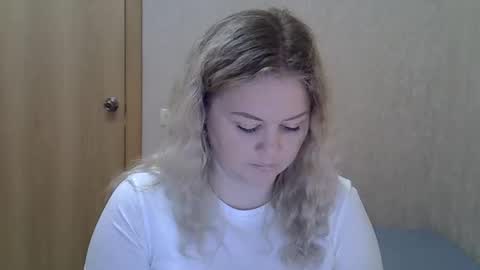 karennelsonx online show from May 25, 2026, 1:06 pm