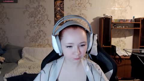 Lisa Backler online show from November 7, 2025, 6:19 pm