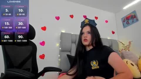 Snapshot of karin_grey69 chatting on April 18, 2026, 3:10 am Karin online show from April 18, 2026, 3:10 am