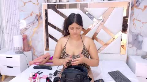 Snapshot of karina_analdeep chatting on May 9, 2026, 8:03 pm Karina analDeep online show from May 9, 2026, 8:03 pm