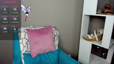 karina online show from November 16, 2025, 2:28 am