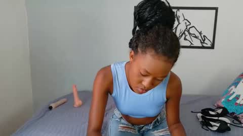 karina_lopez7 online show from January 7, 2026, 1:46 pm