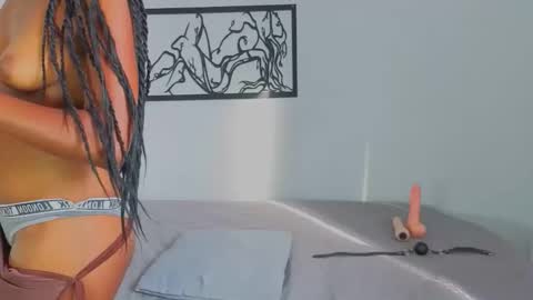 karina_lopez7 online show from February 16, 2026, 12:56 pm