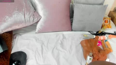 Snapshot of karina_mason chatting on January 6, 2025, 3:19 pm Karina online show from January 6, 2025, 3:19 pm