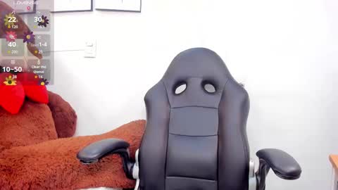 Snapshot of karina_mason chatting on October 22, 2025, 12:38 pm Karina online show from October 22, 2025, 12:38 pm