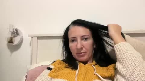 Snapshot of karinablair chatting on December 19, 2024, 4:46 pm Karina online show from December 19, 2024, 4:46 pm