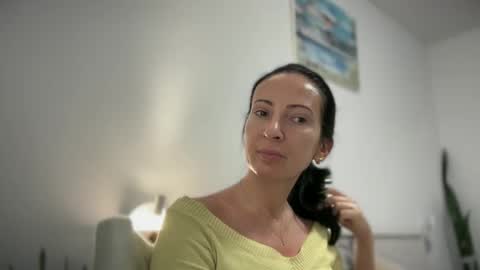 Snapshot of karinablair chatting on February 13, 2025, 10:54 pm Karina online show from February 13, 2025, 10:54 pm