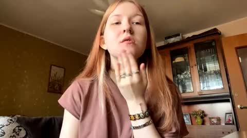 Karina online show from March 18, 2026, 8:06 am