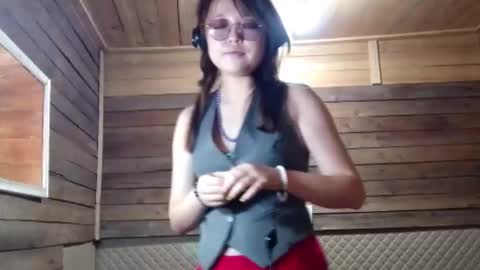 Elisa online show from November 21, 2025, 7:18 am