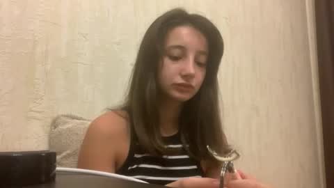 Snapshot of karisacefalu chatting on September 11, 2025, 12:05 pm Emilia online show from September 11, 2025, 12:05 pm