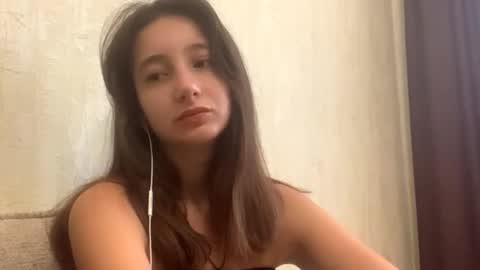 Snapshot of karisacefalu chatting on September 24, 2025, 6:06 am Emilia online show from September 24, 2025, 6:06 am