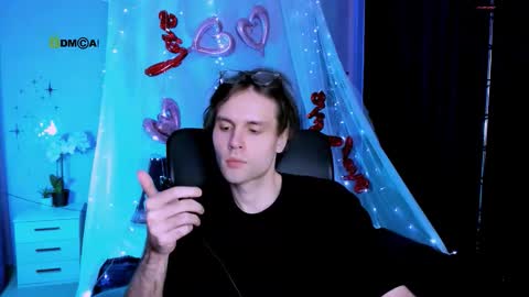 Karl online show from March 10, 2026, 8:03 pm