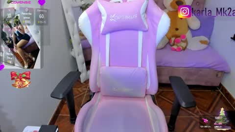 Snapshot of karla_cutee1 chatting on December 9, 2024, 11:13 pm karla online show from December 9, 2024, 11:13 pm