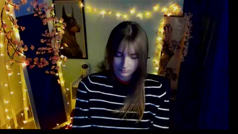 Snapshot of karla_flower chatting on February 18, 2026, 2:02 pm Karla online show from February 18, 2026, 2:02 pm