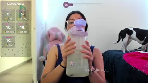 Snapshot of karla_honey_ chatting on January 8, 2025, 8:50 pm Karla online show from January 8, 2025, 8:50 pm