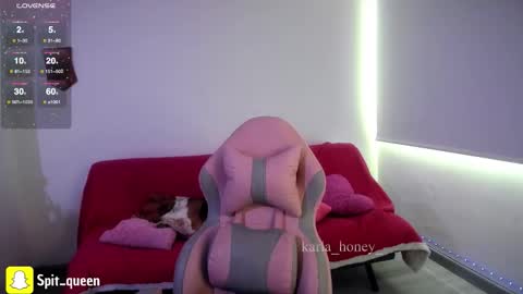 Snapshot of karla_honey_ chatting on September 10, 2025, 6:19 pm Karla online show from September 10, 2025, 6:19 pm
