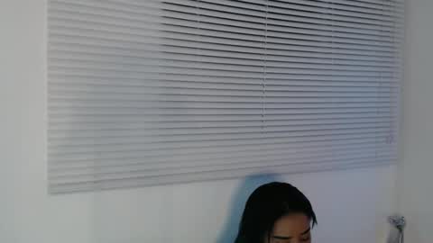 Snapshot of karlaa_bigxxx chatting on October 22, 2025, 12:33 am KARLA ARANGO online show from October 22, 2025, 12:33 am