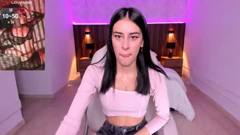 Karlaa  online show from November 10, 2025, 10:58 am