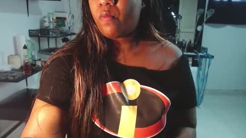 karlaluann online show from October 11, 2025, 12:15 pm