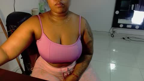 karlaluann online show from November 13, 2025, 2:49 pm