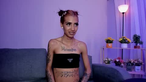 Snapshot of karlaslutskinny__ chatting on November 15, 2025, 5:31 pm karlaslutskinny__ online show from November 15, 2025, 5:31 pm