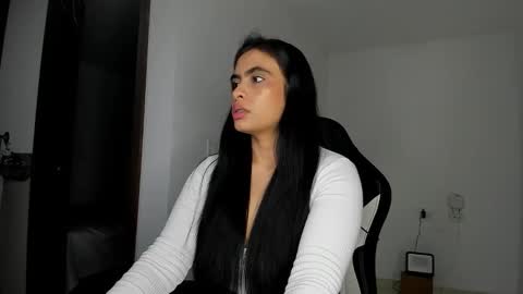 Snapshot of karlavx_01 chatting on October 12, 2025, 1:04 am karlavx_01 online show from October 12, 2025, 1:04 am