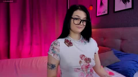 karlenegriess online show from February 12, 2026, 12:38 am