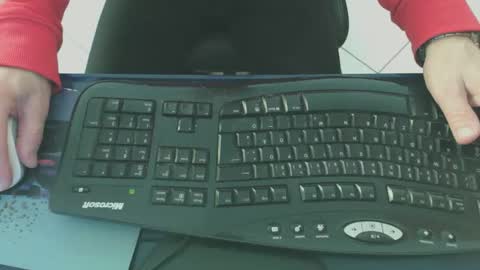 karll122 online show from February 26, 2026, 8:57 am