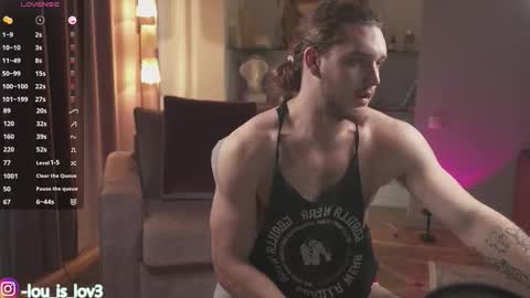 Karlos and Louis online show from September 13, 2025, 4:01 am