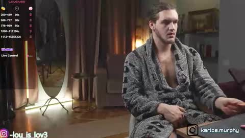 Karlos and Louis online show from November 19, 2025, 4:56 am