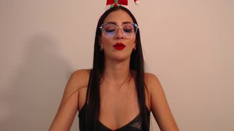 Snapshot of karlota_hank chatting on December 24, 2024, 1:06 am Karlis online show from December 24, 2024, 1:06 am