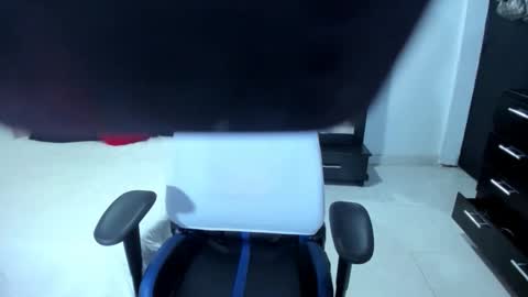 Snapshot of karly_shiine_ chatting on September 10, 2025, 2:22 am karly. online show from September 10, 2025, 2:22 am