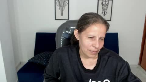 Snapshot of karlye_hot chatting on December 3, 2024, 4:36 am KARLYE online show from December 3, 2024, 4:36 am