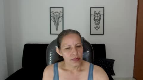 Snapshot of karlye_hot chatting on January 12, 2025, 6:39 am KARLYE online show from January 12, 2025, 6:39 am