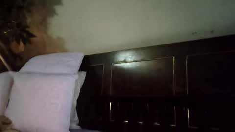Karlykox online show from June 11, 2026, 4:43 am