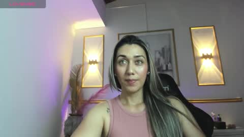 Snapshot of karlyy_ chatting on December 17, 2025, 7:09 pm karlyy_ online show from December 17, 2025, 7:09 pm