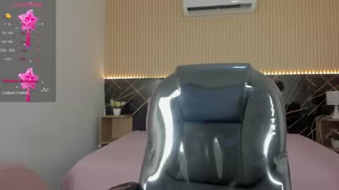 karol_cortes online show from June 24, 2026, 12:15 pm
