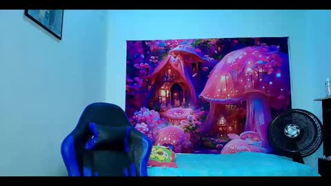 Snapshot of karol_naughty chatting on October 18, 2025, 10:38 am online show from October 18, 2025, 10:38 am