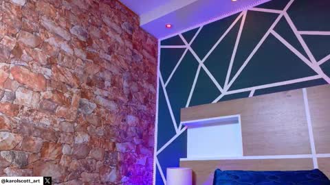 KAROL SCOTT online show from November 19, 2025, 9:15 pm